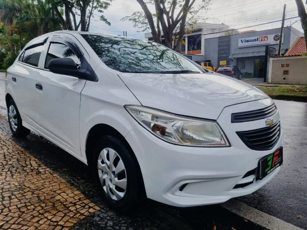 GM - Chevrolet ONIX HATCH LS 1.0 8V FlexPower 5p Mec.